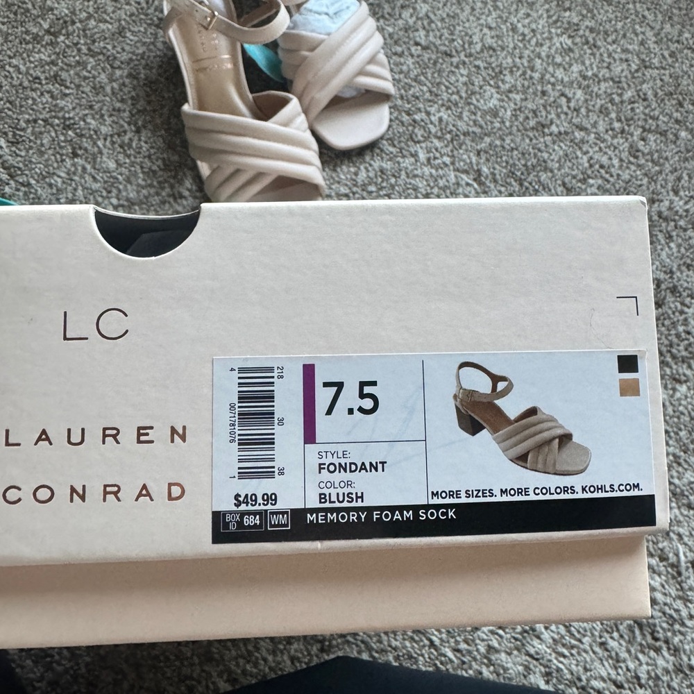 Lauren Conrad Blush Tan Heels. Size 7.5 - Picture 3 of 4